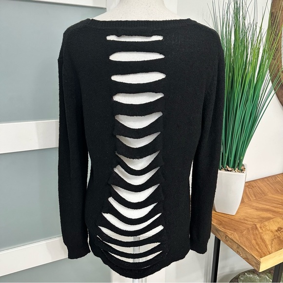 One Grey Day Blaine Shredded Back Black Sweater SZ Small Grunge Distressed EUC - Picture 8 of 8